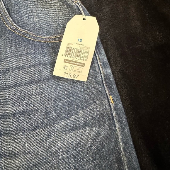 New 4 piece blue Jean bundle overalls , jeggings  & 2 skirts!! - Picture 6 of 10